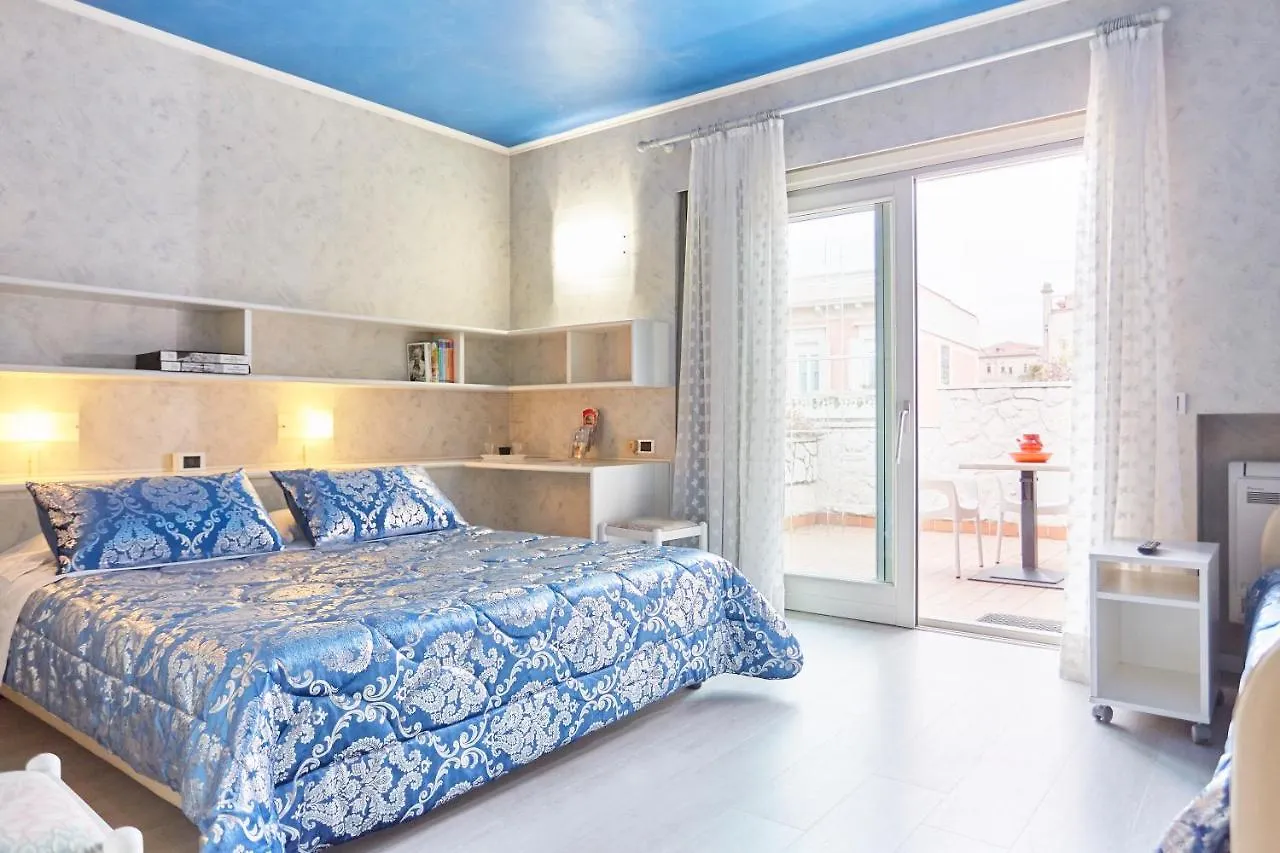 Hotel Villa Lilla Desenzano del Garda 3*,