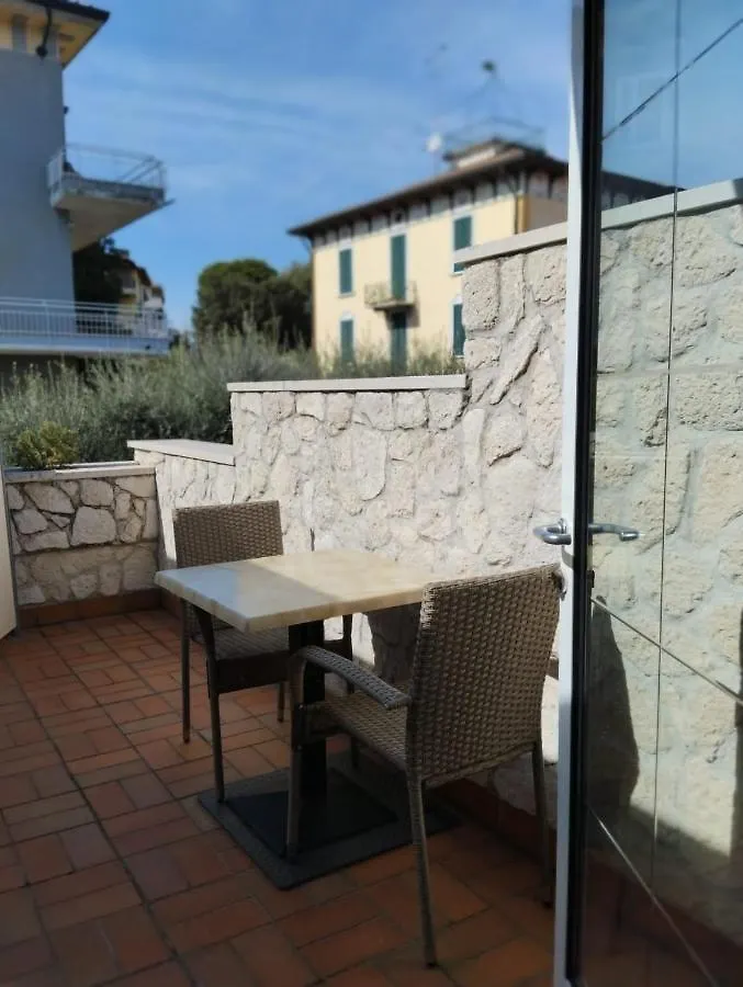 Hotel Villa Lilla Desenzano del Garda 3*,
